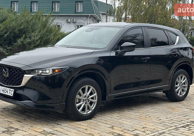 Черный Мазда СХ-5, объемом двигателя 2.49 л и пробегом 14 тыс. км за 25900 $, фото 3 на Automoto.ua