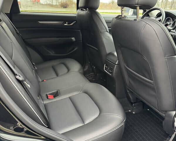 Чорний Мазда СХ-5, об'ємом двигуна 2.49 л та пробігом 10 тис. км за 24977 $, фото 27 на Automoto.ua