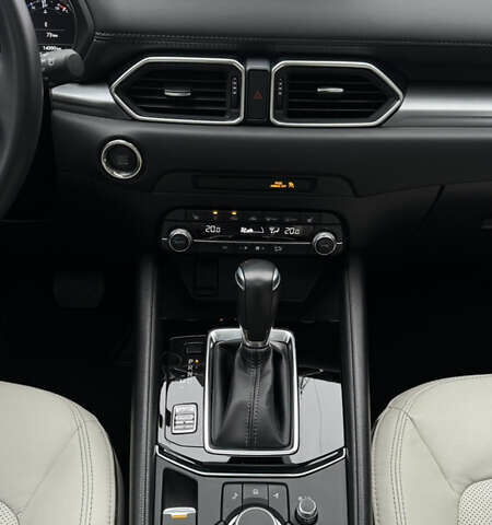 Черный Мазда СХ-5, объемом двигателя 2.49 л и пробегом 14 тыс. км за 25900 $, фото 34 на Automoto.ua