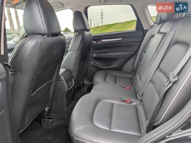 Чорний Мазда СХ-5, об'ємом двигуна 2.5 л та пробігом 5 тис. км за 24990 $, фото 13 на Automoto.ua