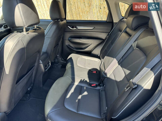 Чорний Мазда СХ-5, об'ємом двигуна 0 л та пробігом 33 тис. км за 24300 $, фото 12 на Automoto.ua