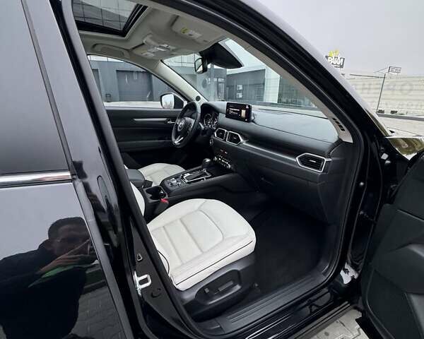 Черный Мазда СХ-5, объемом двигателя 2.49 л и пробегом 44 тыс. км за 23850 $, фото 11 на Automoto.ua