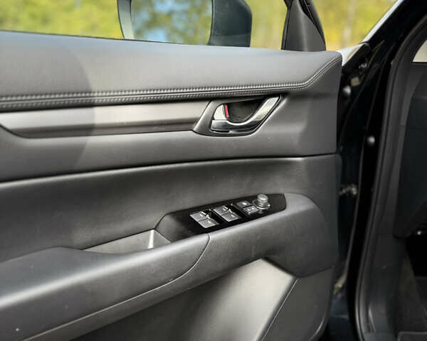 Черный Мазда СХ-5, объемом двигателя 2.49 л и пробегом 8 тыс. км за 27999 $, фото 8 на Automoto.ua