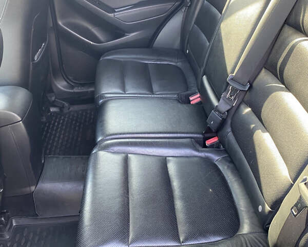 Красный Мазда СХ-5, объемом двигателя 2 л и пробегом 231 тыс. км за 13200 $, фото 3 на Automoto.ua