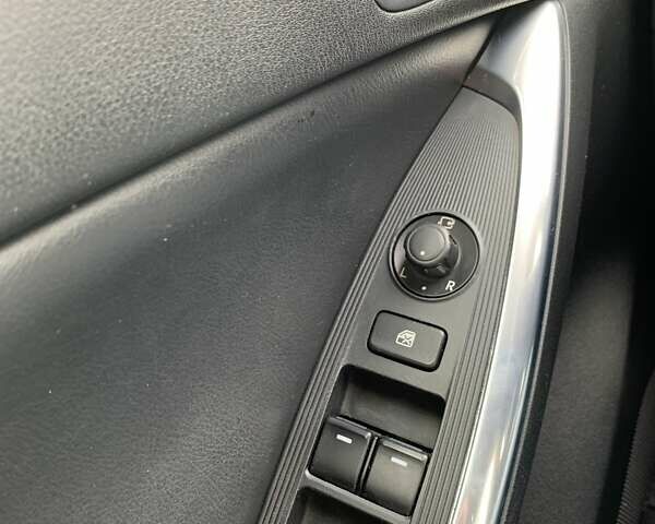 Мазда СХ-5 2012 у Умани на Automoto.ua Червоний Мазда СХ-5, об'ємом двигуна 2.19 л та пробігом 208 тис. км за 13400 $, фото 37 на Automoto.ua