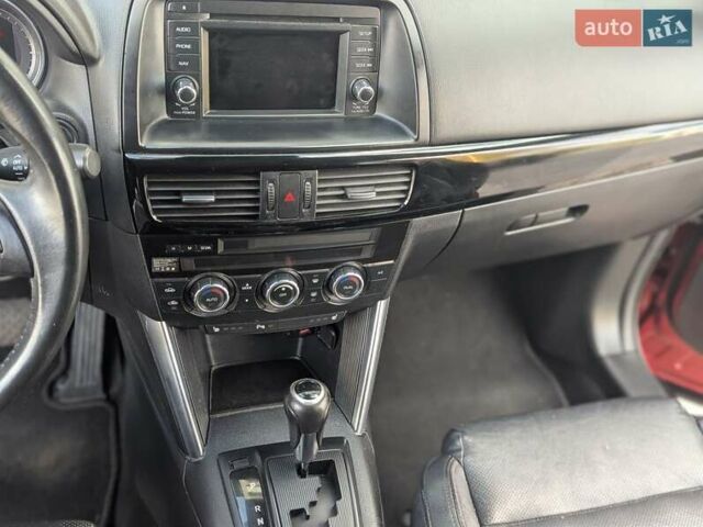 Мазда СХ-5 2012 в Дубно на Automoto.ua Красный Мазда СХ-5, объемом двигателя 2.2 л и пробегом 206 тыс. км за 13200 $, фото 11 на Automoto.ua