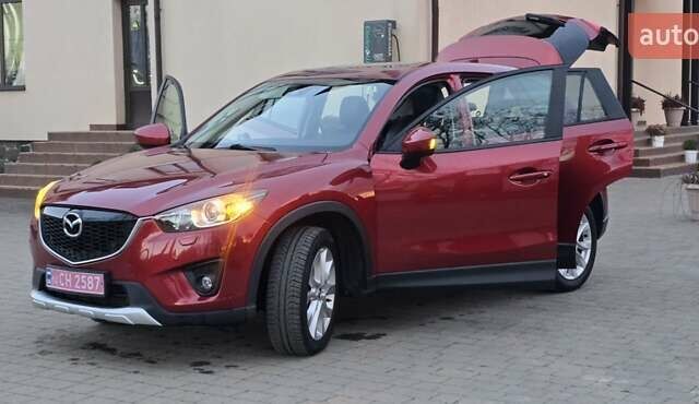 Красный Мазда СХ-5, объемом двигателя 2.2 л и пробегом 190 тыс. км за 13500 $, фото 18 на Automoto.ua