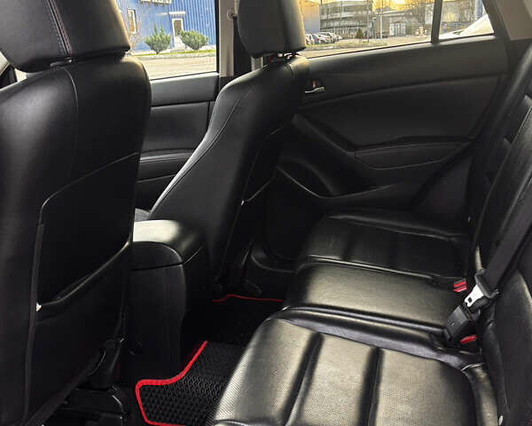 Красный Мазда СХ-5, объемом двигателя 2.19 л и пробегом 250 тыс. км за 13800 $, фото 13 на Automoto.ua