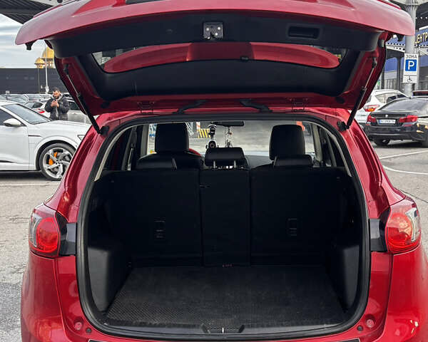 Красный Мазда СХ-5, объемом двигателя 2.19 л и пробегом 250 тыс. км за 13800 $, фото 16 на Automoto.ua