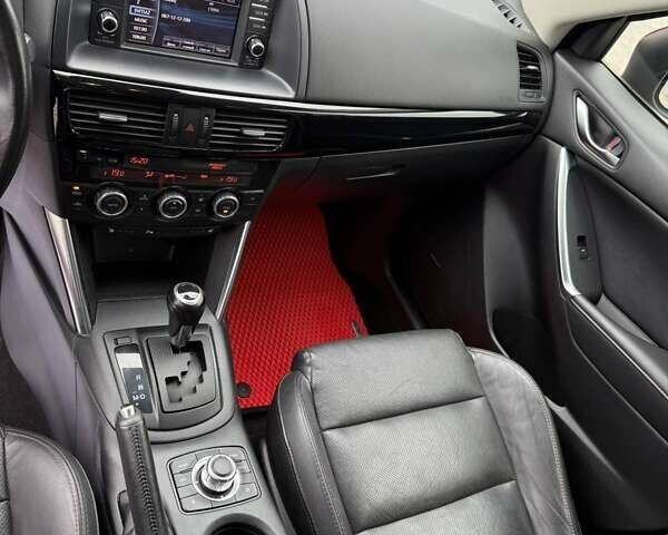 Красный Мазда СХ-5, объемом двигателя 2.2 л и пробегом 182 тыс. км за 14500 $, фото 17 на Automoto.ua