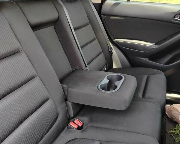 Красный Мазда СХ-5, объемом двигателя 2.2 л и пробегом 241 тыс. км за 14200 $, фото 7 на Automoto.ua