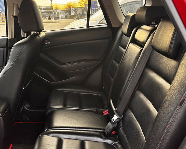 Красный Мазда СХ-5, объемом двигателя 2.19 л и пробегом 250 тыс. км за 13800 $, фото 15 на Automoto.ua