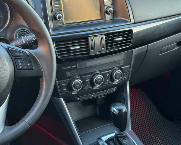 Красный Мазда СХ-5, объемом двигателя 2.2 л и пробегом 202 тыс. км за 13999 $, фото 8 на Automoto.ua