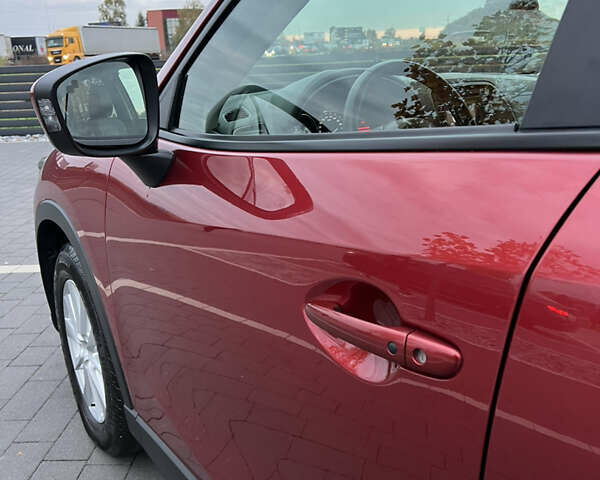 Красный Мазда СХ-5, объемом двигателя 2.2 л и пробегом 240 тыс. км за 13500 $, фото 6 на Automoto.ua