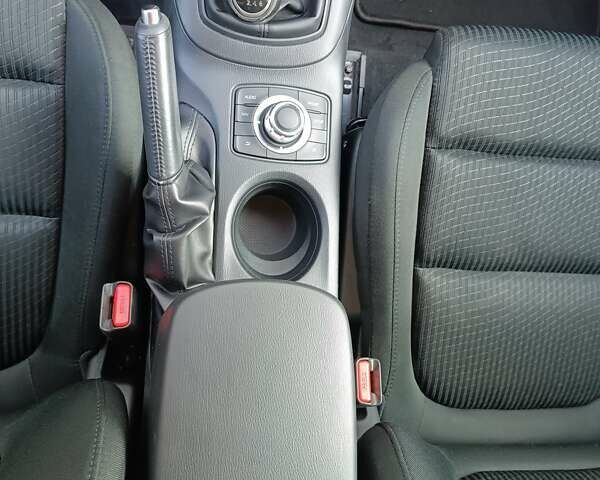 Красный Мазда СХ-5, объемом двигателя 2.2 л и пробегом 170 тыс. км за 12309 $, фото 16 на Automoto.ua