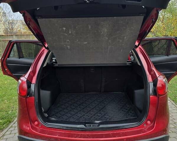 Красный Мазда СХ-5, объемом двигателя 2.49 л и пробегом 144 тыс. км за 16500 $, фото 5 на Automoto.ua