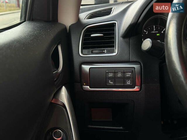 Красный Мазда СХ-5, объемом двигателя 2.19 л и пробегом 206 тыс. км за 16300 $, фото 15 на Automoto.ua