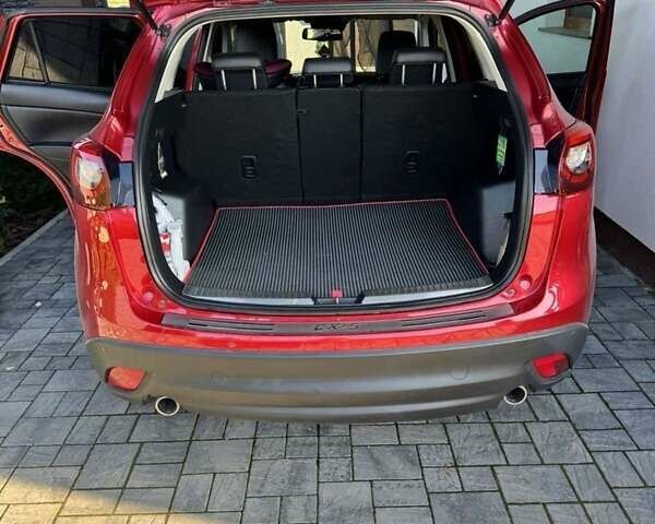 Красный Мазда СХ-5, объемом двигателя 2.2 л и пробегом 290 тыс. км за 15300 $, фото 6 на Automoto.ua