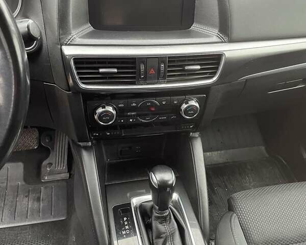 Красный Мазда СХ-5, объемом двигателя 2.2 л и пробегом 195 тыс. км за 15990 $, фото 12 на Automoto.ua