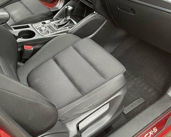 Красный Мазда СХ-5, объемом двигателя 2.2 л и пробегом 195 тыс. км за 16500 $, фото 10 на Automoto.ua