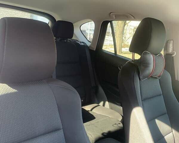 Красный Мазда СХ-5, объемом двигателя 2.5 л и пробегом 160 тыс. км за 15500 $, фото 6 на Automoto.ua