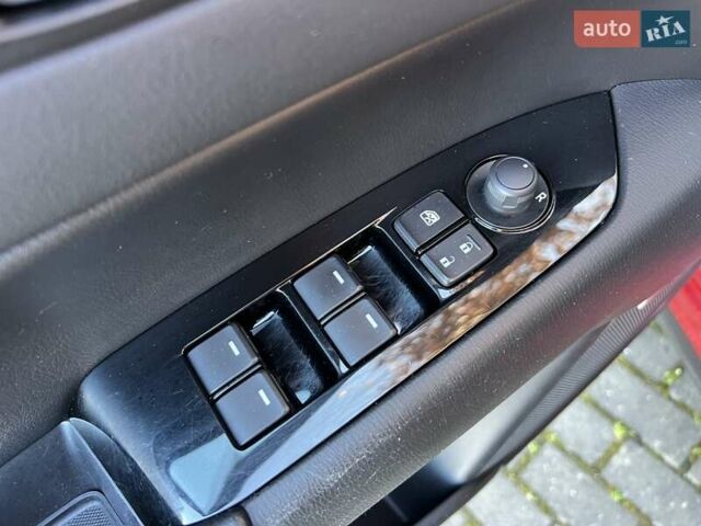 Красный Мазда СХ-5, объемом двигателя 2.49 л и пробегом 172 тыс. км за 16950 $, фото 28 на Automoto.ua