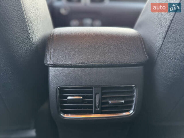 Красный Мазда СХ-5, объемом двигателя 2.19 л и пробегом 178 тыс. км за 21000 $, фото 26 на Automoto.ua