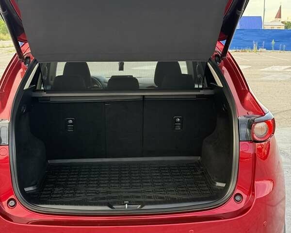 Мазда СХ-5 2019 у Харкові на Automoto.ua Червоний Мазда СХ-5, об'ємом двигуна 2.5 л та пробігом 100 тис. км за 22500 $, фото 6 на Automoto.ua