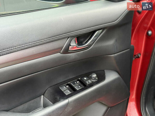 Мазда СХ-5 2020 в Львове на Automoto.ua Красный Мазда СХ-5, объемом двигателя 2 л и пробегом 97 тыс. км за 26000 $, фото 32 на Automoto.ua