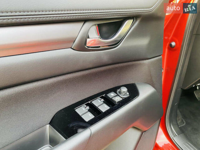 Червоний Мазда СХ-5, об'ємом двигуна 2 л та пробігом 15 тис. км за 27900 $, фото 1 на Automoto.ua