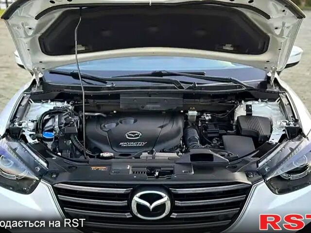 Мазда СХ-5, объемом двигателя 2.2 л и пробегом 181 тыс. км за 17000 $, фото 4 на Automoto.ua