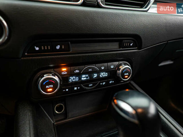 Мазда СХ-5 2017 у Києві на Automoto.ua Мазда СХ-5, об'ємом двигуна 2.2 л та пробігом 174 тис. км за 19304 $, фото 18 на Automoto.ua