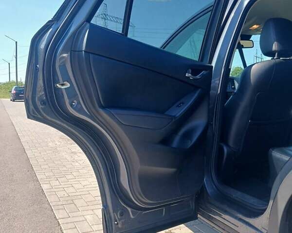 Серый Мазда СХ-5, объемом двигателя 2.2 л и пробегом 210 тыс. км за 12300 $, фото 11 на Automoto.ua