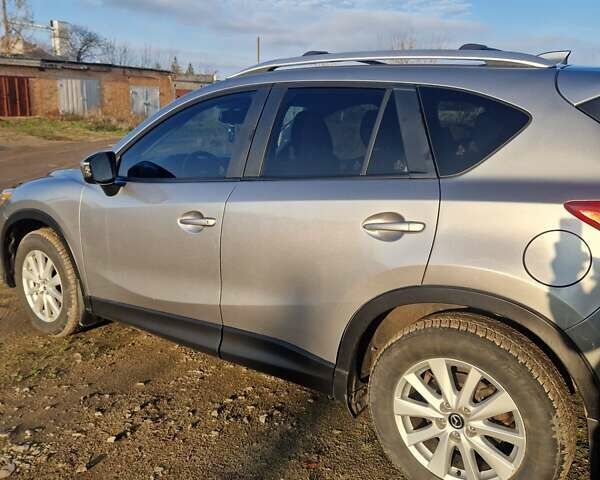 Серый Мазда СХ-5, объемом двигателя 2 л и пробегом 300 тыс. км за 12000 $, фото 5 на Automoto.ua