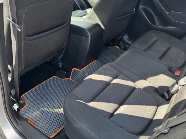 Сірий Мазда СХ-5, об'ємом двигуна 2.2 л та пробігом 196 тис. км за 13400 $, фото 4 на Automoto.ua