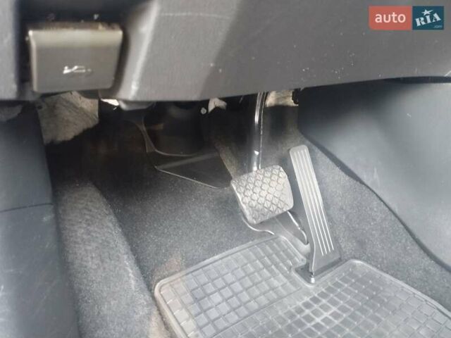 Сірий Мазда СХ-5, об'ємом двигуна 2.2 л та пробігом 196 тис. км за 13300 $, фото 27 на Automoto.ua