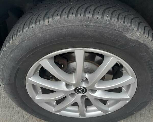 Сірий Мазда СХ-5, об'ємом двигуна 2.19 л та пробігом 300 тис. км за 14000 $, фото 13 на Automoto.ua