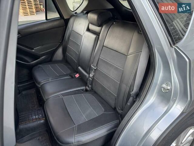 Серый Мазда СХ-5, объемом двигателя 2 л и пробегом 330 тыс. км за 9500 $, фото 8 на Automoto.ua