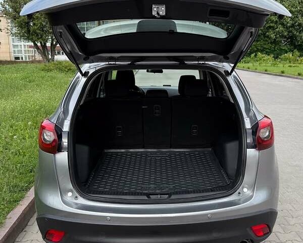 Сірий Мазда СХ-5, об'ємом двигуна 2 л та пробігом 207 тис. км за 12500 $, фото 16 на Automoto.ua