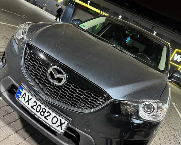 Серый Мазда СХ-5, объемом двигателя 2.2 л и пробегом 180 тыс. км за 15000 $, фото 2 на Automoto.ua