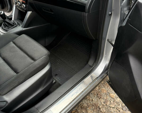 Сірий Мазда СХ-5, об'ємом двигуна 2.2 л та пробігом 298 тис. км за 11000 $, фото 18 на Automoto.ua