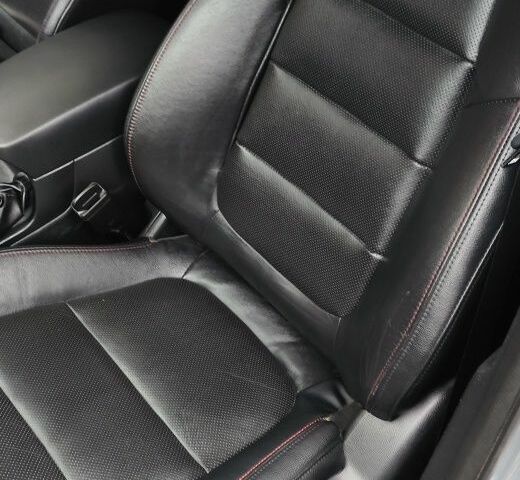 Серый Мазда СХ-5, объемом двигателя 2.2 л и пробегом 175 тыс. км за 13000 $, фото 7 на Automoto.ua