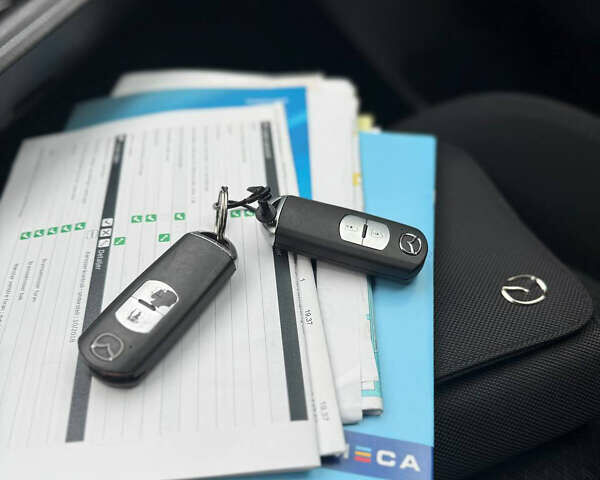 Сірий Мазда СХ-5, об'ємом двигуна 0 л та пробігом 283 тис. км за 6910 $, фото 8 на Automoto.ua