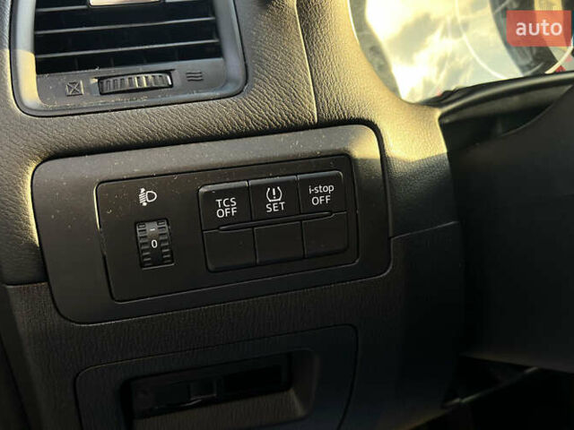 Серый Мазда СХ-5, объемом двигателя 2.2 л и пробегом 247 тыс. км за 12600 $, фото 11 на Automoto.ua