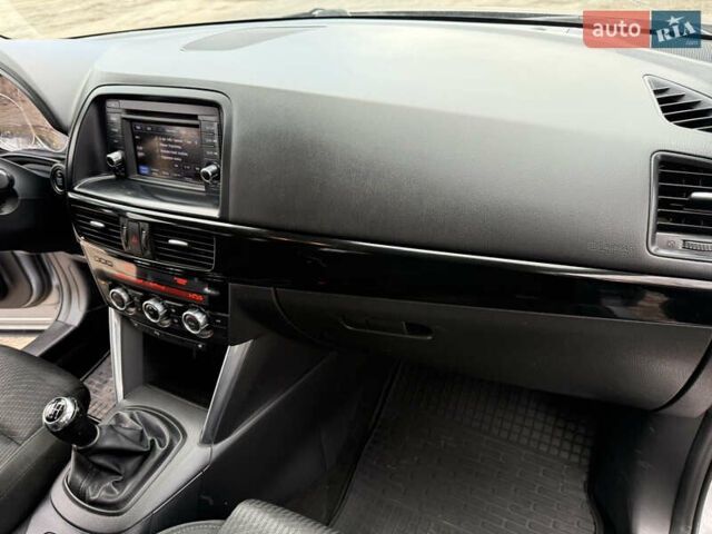 Сірий Мазда СХ-5, об'ємом двигуна 2.2 л та пробігом 298 тис. км за 11000 $, фото 17 на Automoto.ua