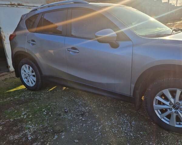 Серый Мазда СХ-5, объемом двигателя 2 л и пробегом 300 тыс. км за 12000 $, фото 4 на Automoto.ua