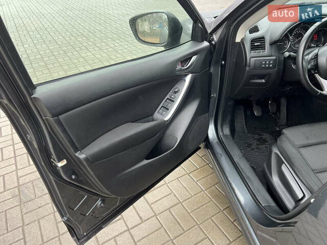 Серый Мазда СХ-5, объемом двигателя 2.19 л и пробегом 177 тыс. км за 10500 $, фото 8 на Automoto.ua