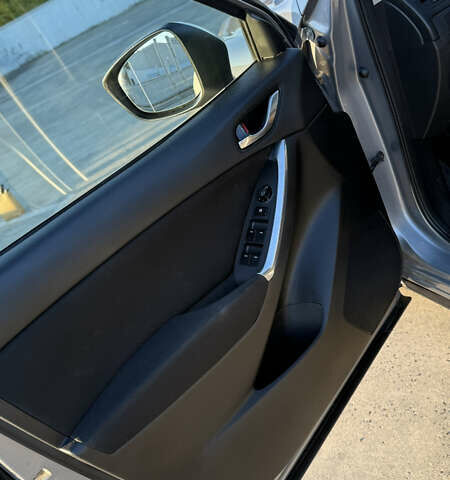 Серый Мазда СХ-5, объемом двигателя 2 л и пробегом 145 тыс. км за 12700 $, фото 11 на Automoto.ua