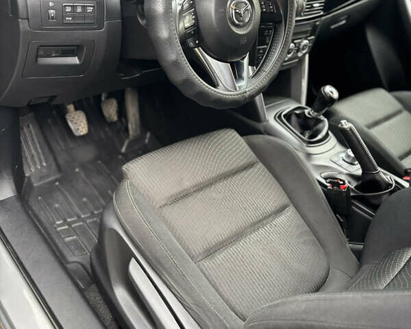 Мазда СХ-5 2013 в Могилев-Подольском на Automoto.ua Серый Мазда СХ-5, объемом двигателя 2.2 л и пробегом 237 тыс. км за 12700 $, фото 8 на Automoto.ua