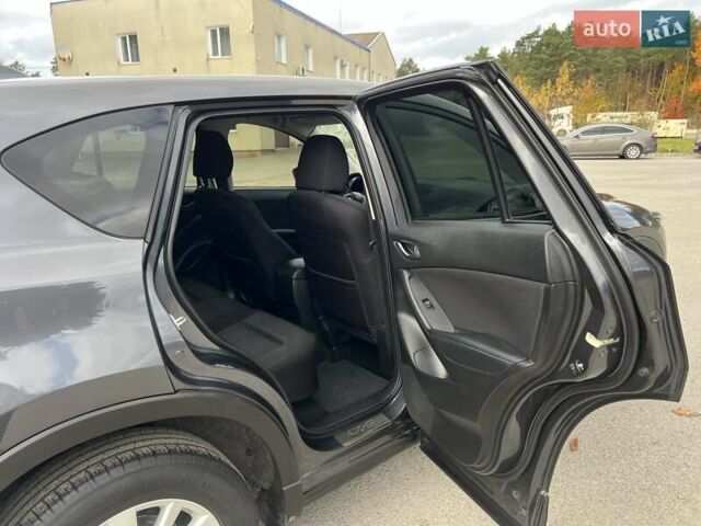 Серый Мазда СХ-5, объемом двигателя 2.2 л и пробегом 225 тыс. км за 12300 $, фото 75 на Automoto.ua